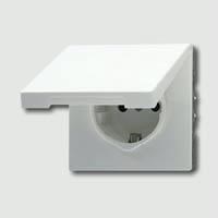 Розетка с заземляющими контактами 16 А / 250 В~, с откидной крышкой Jung LS 990 Белый ls1520klww - фото 10141