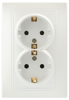 Intro Розетка Plano 1-205-06 с заземлением двойная 2X2P+E Schuko, 16А-250В, IP20, СУ, перламутр Б0053920 - фото 76576