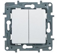 Legrand Etika белый выключатель 2-х клавишный, 10А 672202 Legrand Etika белый выключатель 2-х клавишный, 10А 672202