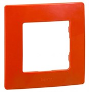 Legrand Etika Красная рамка 3-ая 672533 Legrand Etika Красная рамка 3-ая 672533