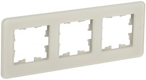 IEK Brite Decor песчаный матовый стекло скруглённые углы рамка 3 места BR-M32-G-41-K98 IEK Brite Decor песчаный матовый стекло скруглённые углы рамка 3 места BR-M32-G-41-K98