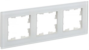 IEK Brite Decor белый матовый стекло рамка 3 места BR-M32-G-31-K01 IEK Brite Decor белый матовый стекло рамка 3 места BR-M32-G-31-K01