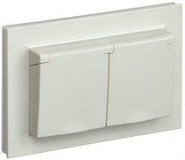 IEK Brite бежевый розетка 2 места, с заземлением, шторками и крышкой, 16А в сборе IP44 BR-R26-16-44-K10-F IEK Brite бежевый розетка 2 места, с заземлением, шторками и крышкой, 16А в сборе IP44 BR-R26-16-44-K10-F