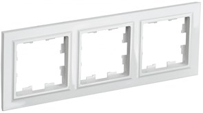 IEK Brite Base белый рамка 3 места BR-M32-K01 IEK Brite Base белый рамка 3 места BR-M32-K01