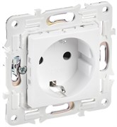 IEK SKANDY Арктический белый Розетка с/з с защитными шторками 16А SK-R04W SK-R14-16-K01 IEK SKANDY Арктический белый Розетка с/з с защитными шторками 16А SK-R04W SK-R14-16-K01