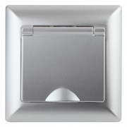 Intro 4-203-03 Розетка 2P+E Schuko с крышкой, 16А-250В, СУ, Solo, алюминий (10/100/2400) Б0043321 Intro 4-203-03 Розетка 2P+E Schuko с крышкой, 16А-250В, СУ, Solo, алюминий (10/100/2400) Б0043321